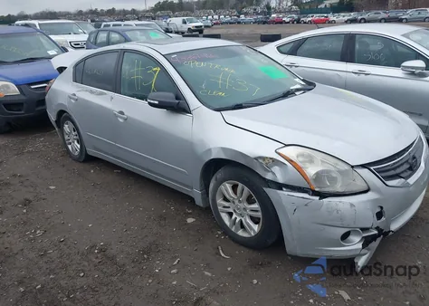 2010 Nissan Altima 2.5 S z USA, uszkodzony, nr VIN 1N4AL2AP2AN523145